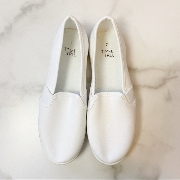 Time and Tru White Canvas Slip On Sneakers